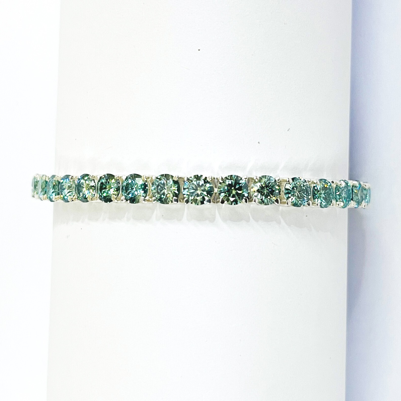 12 Ct. Round Blue Diamond Tennis Bracelet 4 mm 8\