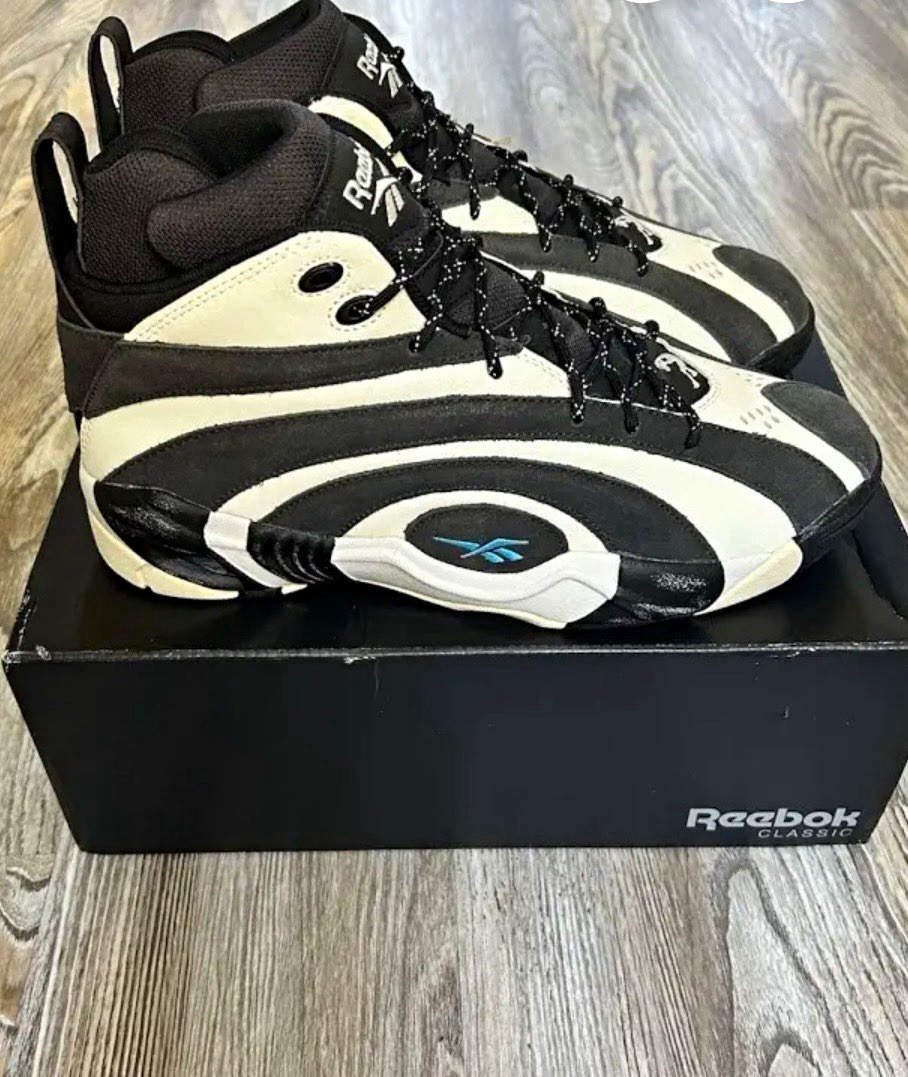 Reebok Shaqnosis Washed Black Sneakers  (size 9 men’s)
