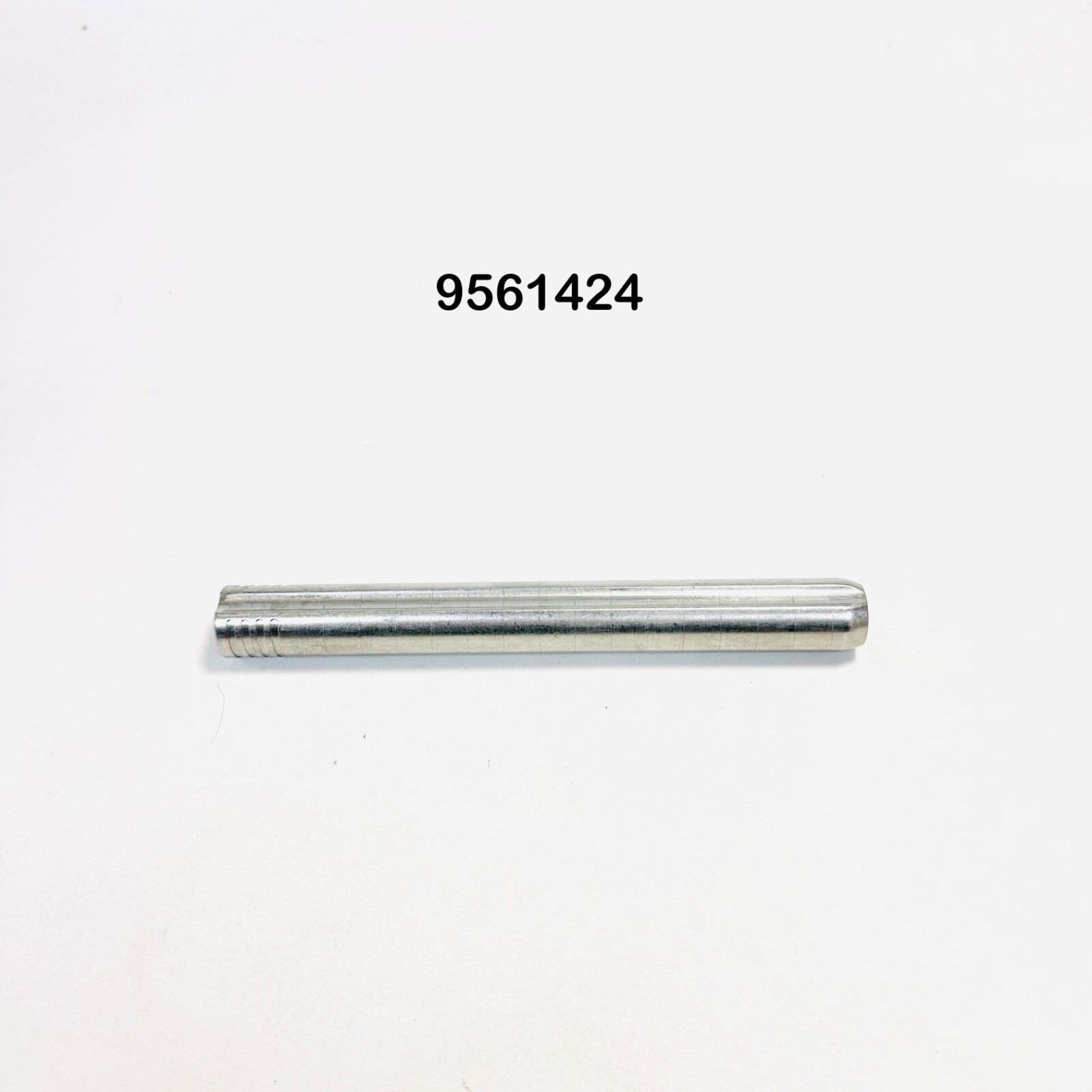 Medtronic REF 9561424 20.8mm instrument