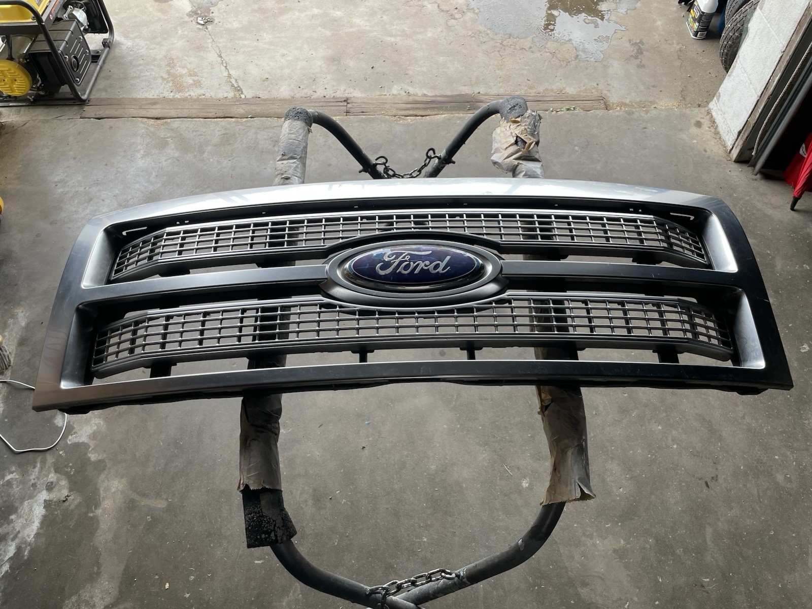 09-12 Ford F150 Platinum Satin Silver Front Upper Grill Trim Panel OEM Used