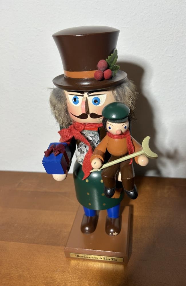 Vintage Erzgebirge Bob Cratchit & Tiny Tim Nutcracker Made in Germany 12\