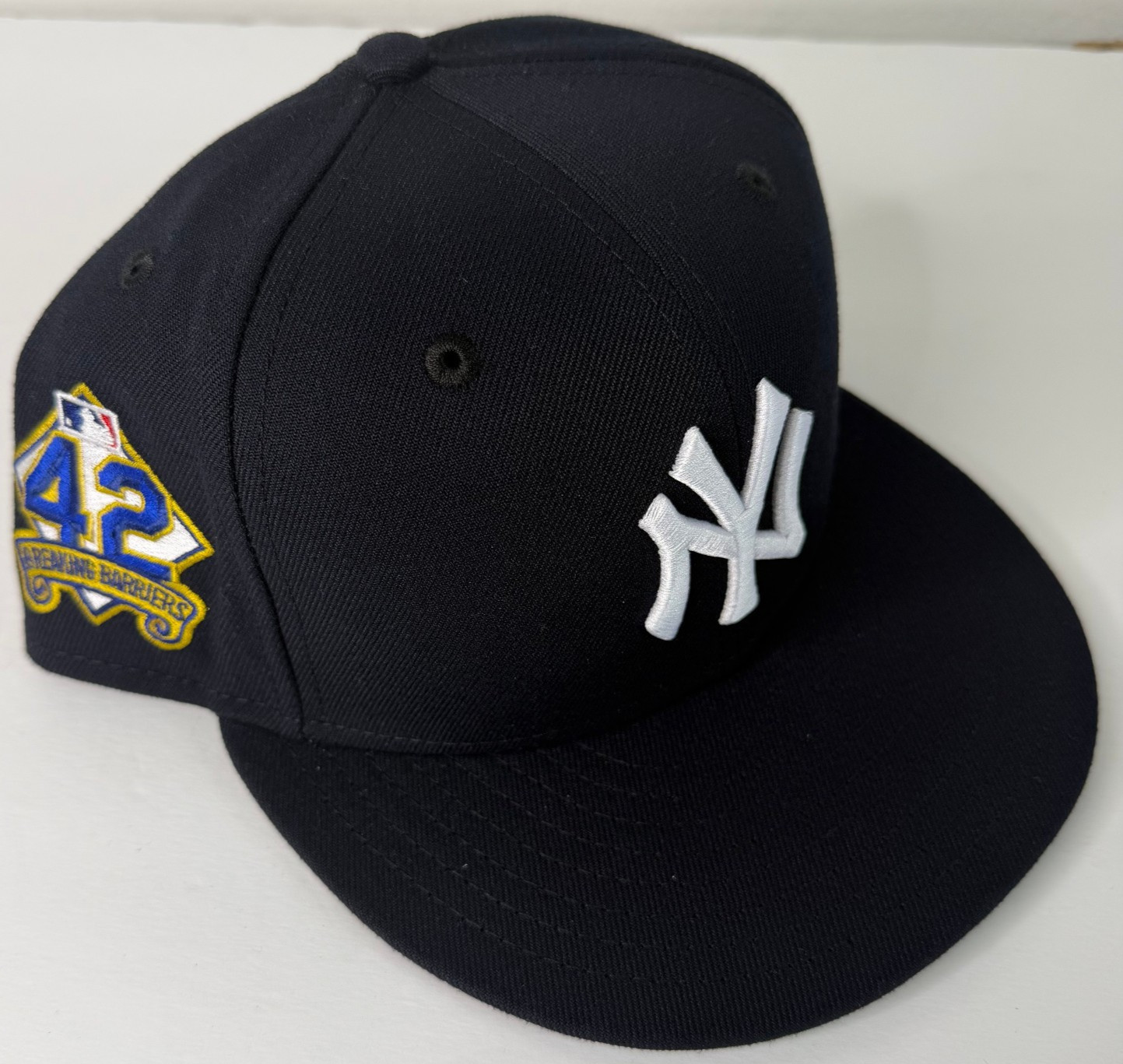 New Era NY Yankees Jackie Robinson 42 Breaking Barriers Hat 7 3/8 MADE USA NWOT