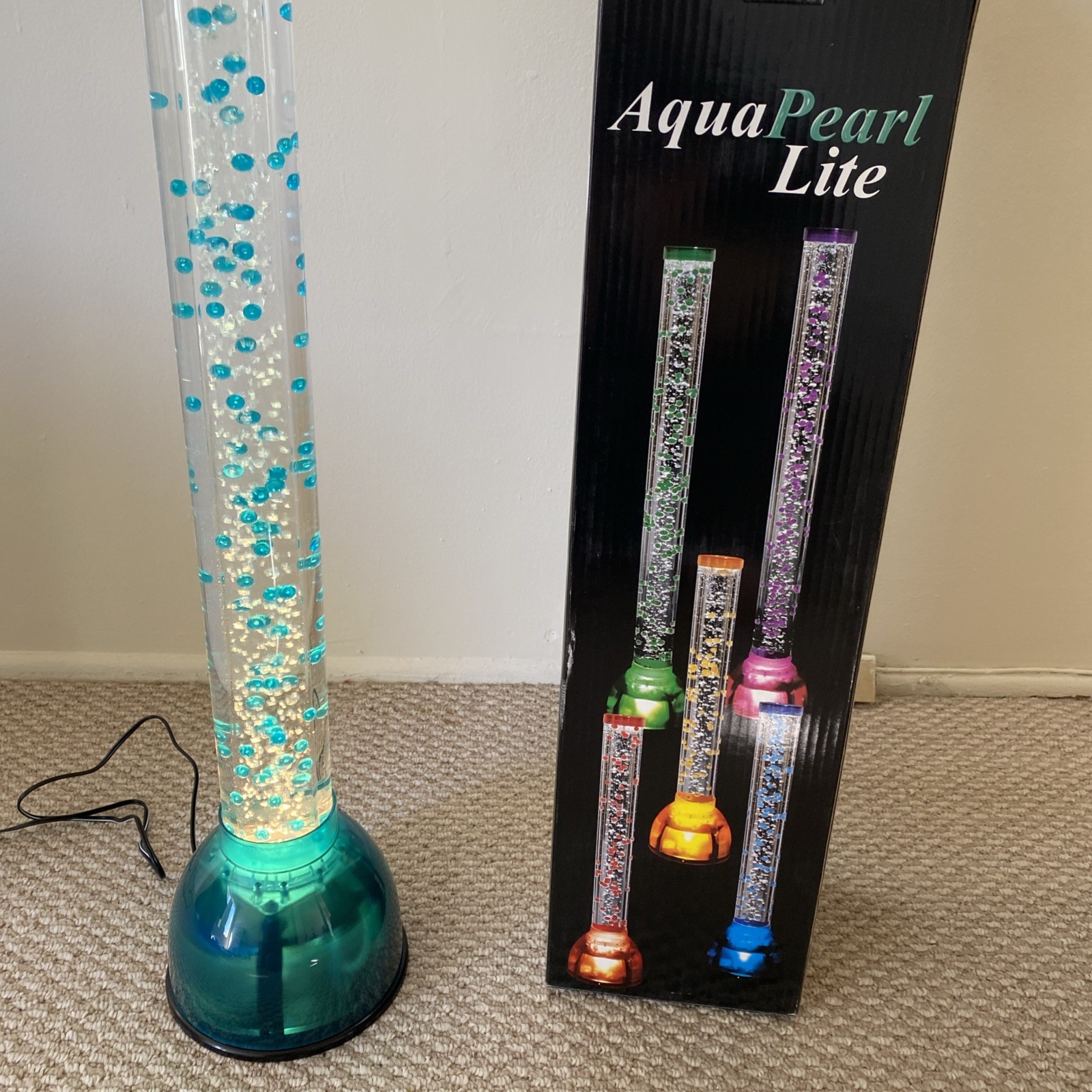 AQUA PEARL 29” bubble Tube Light. Vintage Spencer’s? BRAND NEW Blue. Rare.