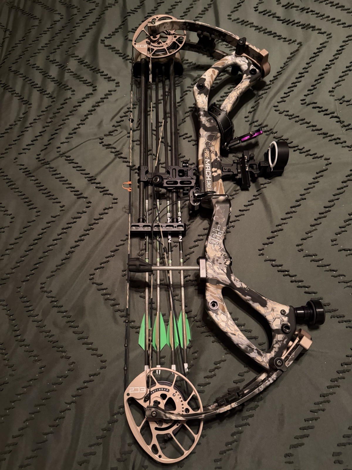 PSE Mach 30 LEFT HAND 60lb to 70lb EC2 cams Kryptek Skyfall and Bronze