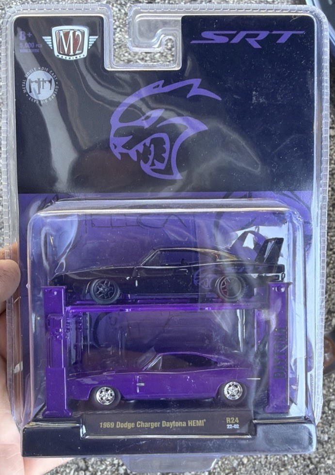 M2 Machines 1969 Dodge Daytona Hemi SRT 1/64 Auto-Lift 2 Car Set HTF CB7