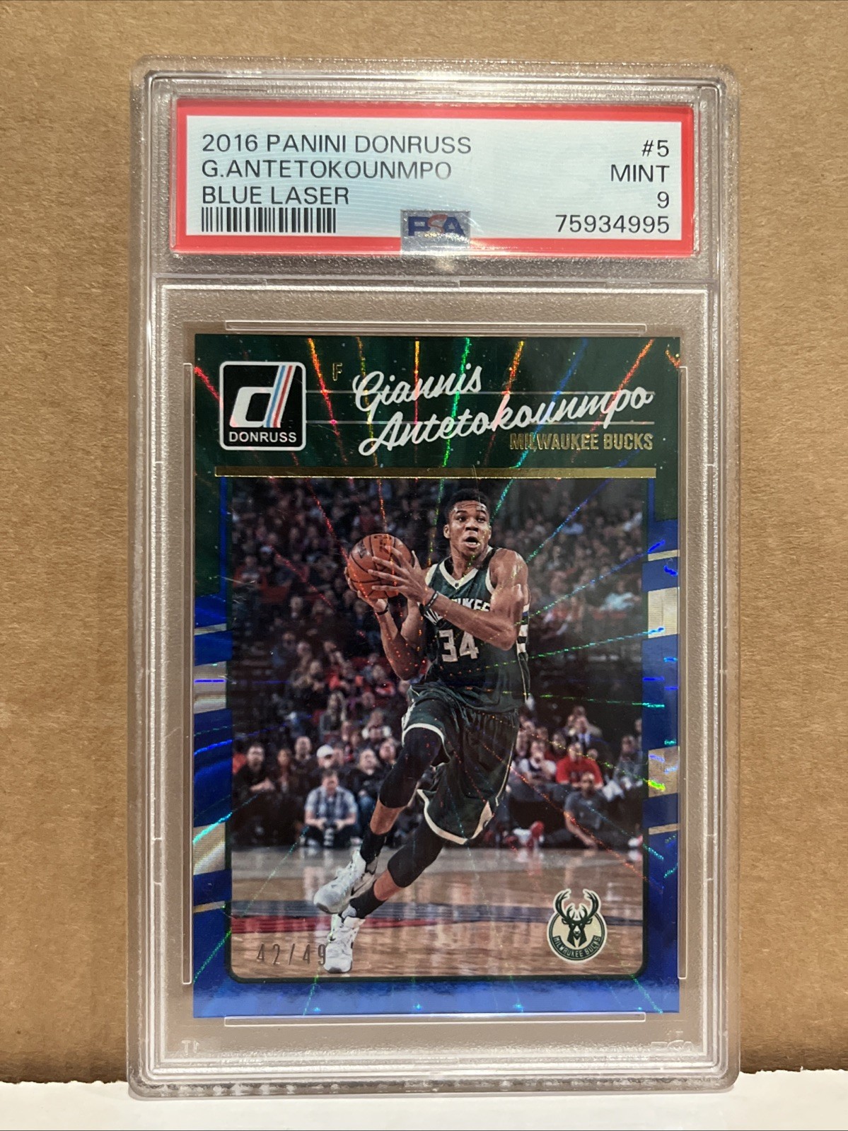 2016-17 Panini Donruss - Giannis Antetokounmpo #5 Holo Blue Laser /49 Psa9