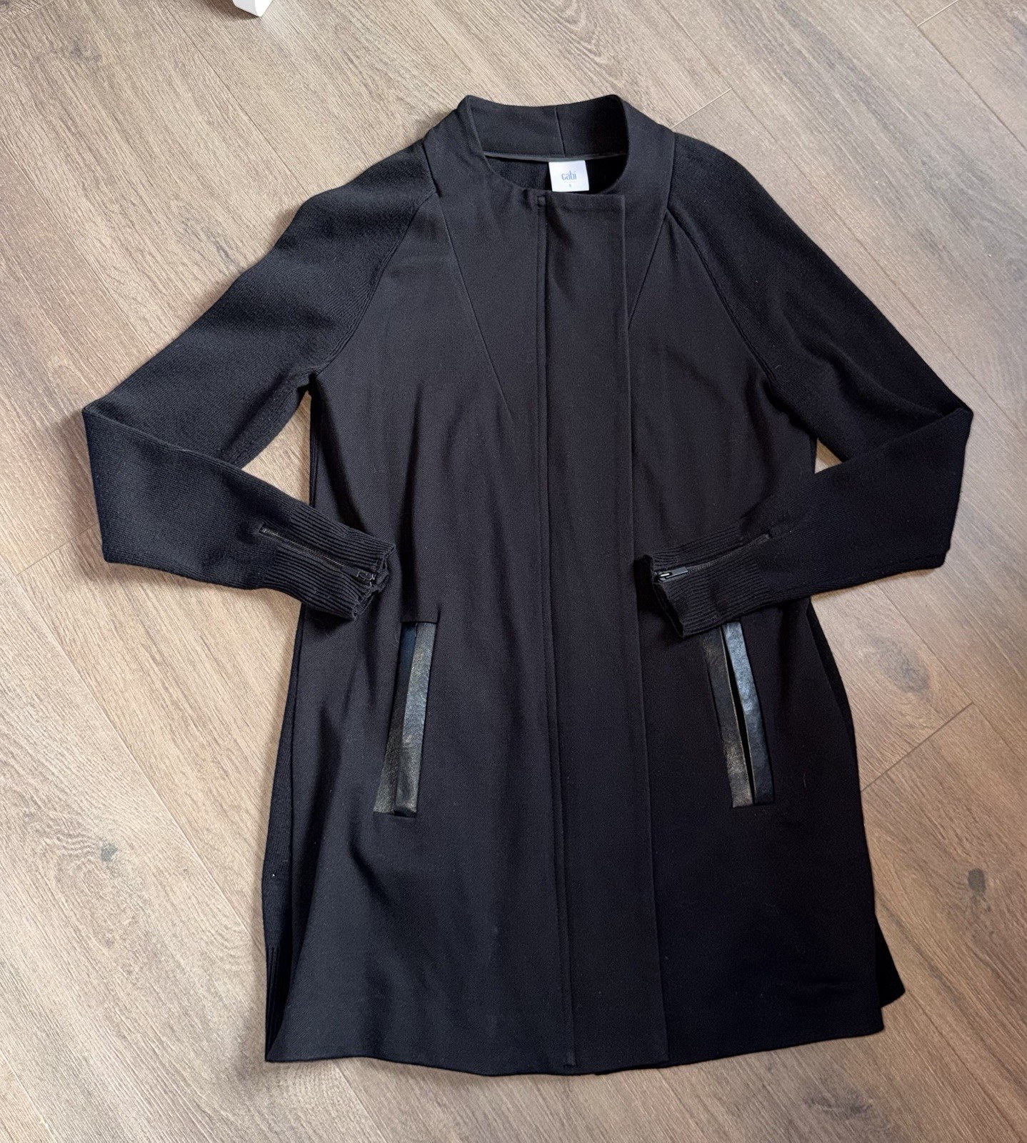 CAbi Women’s Black Knit Zip Front Jacket w/ Pockets Mid-Length Size S