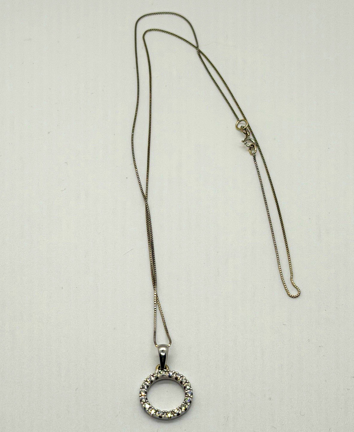 14K White Gold 1/4 CTW Diamond Circle Pendant Necklace 20