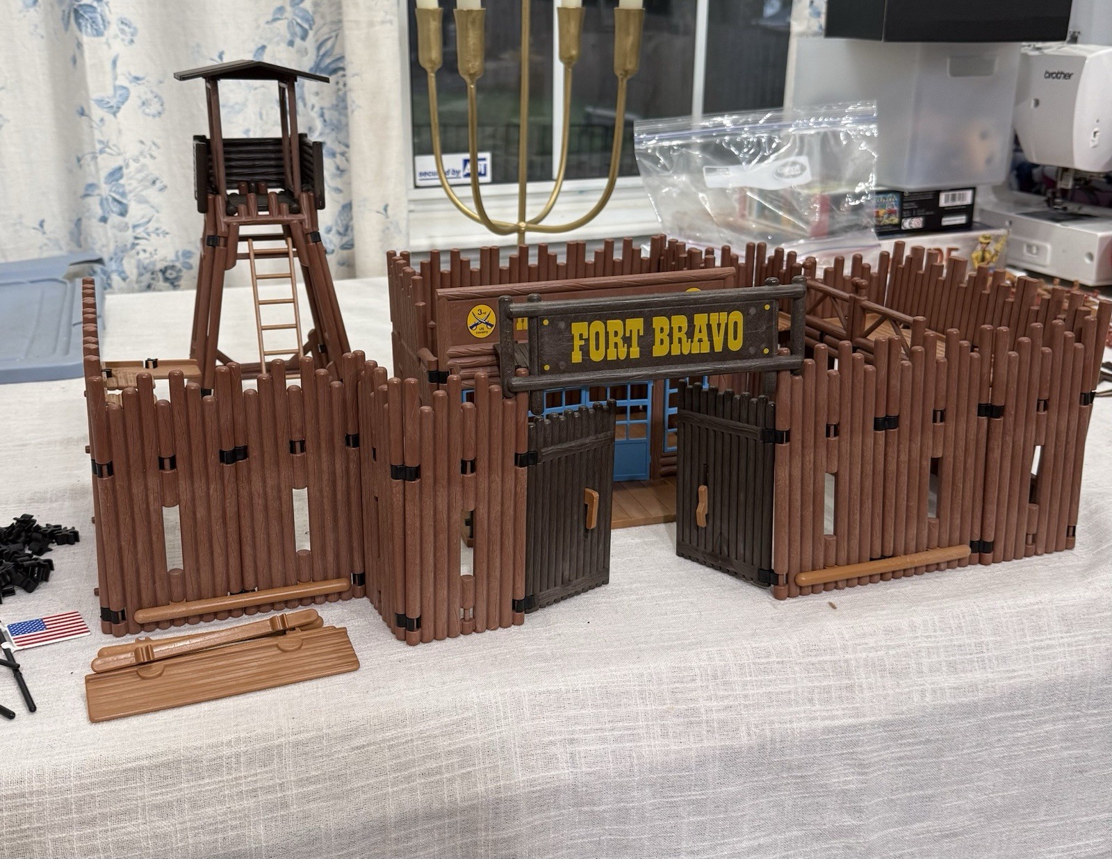 Vintage PLAYMOBIL Far West Fort Bravo 3773 - 1987