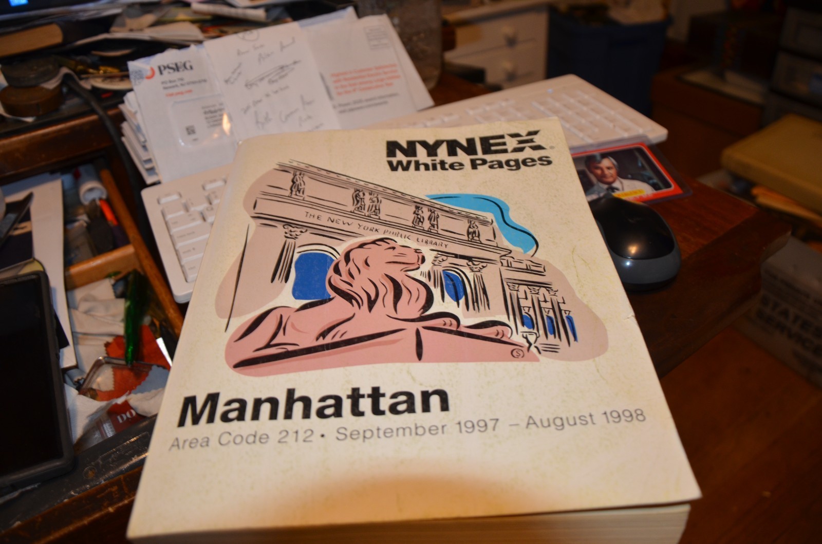 NYNEX Manhattan White Pages Telephone Directory Area Code 212 1997-1998