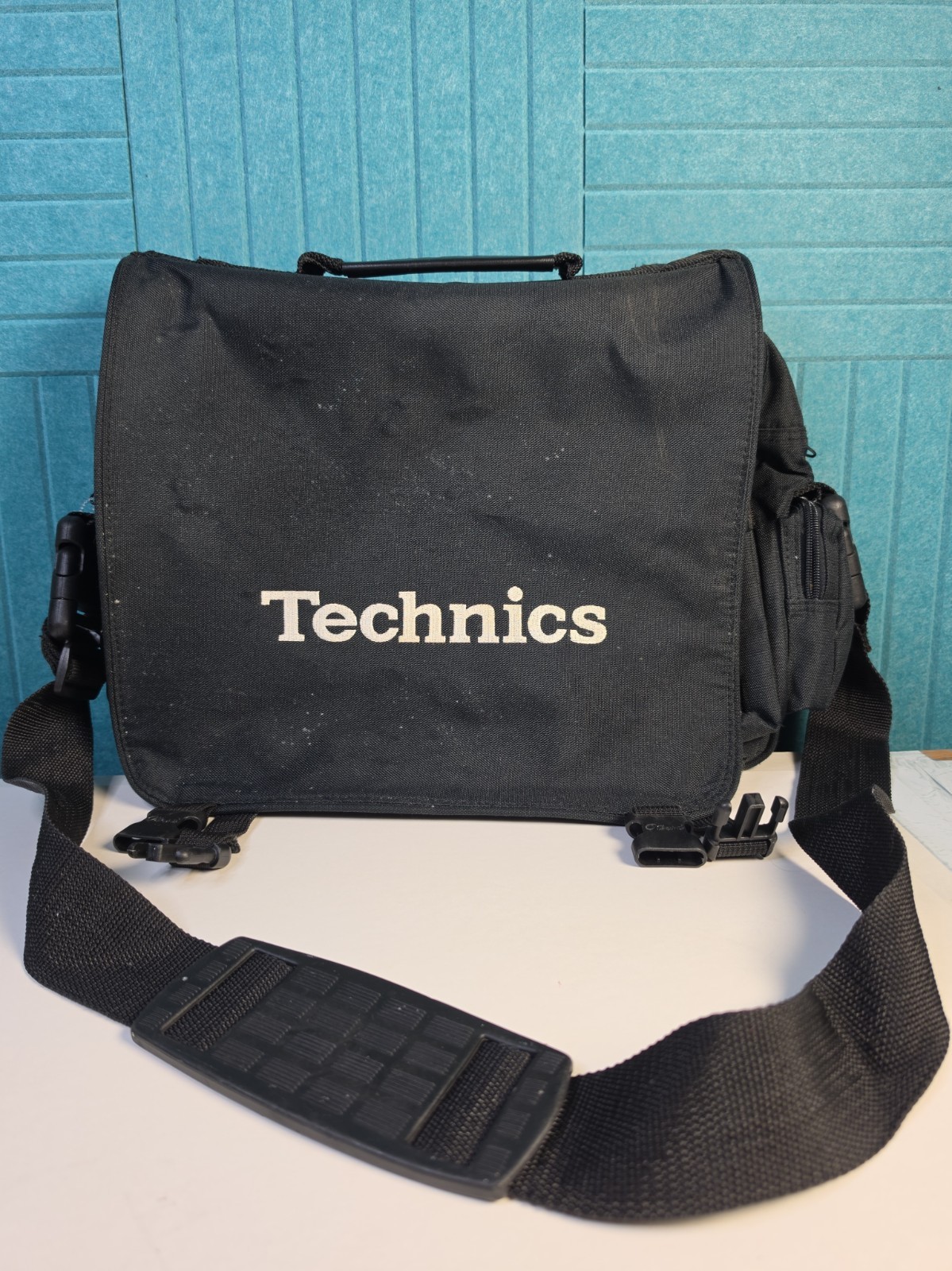Vintage Technics DJ Record Bag Black Shoulder Strap Rb0812