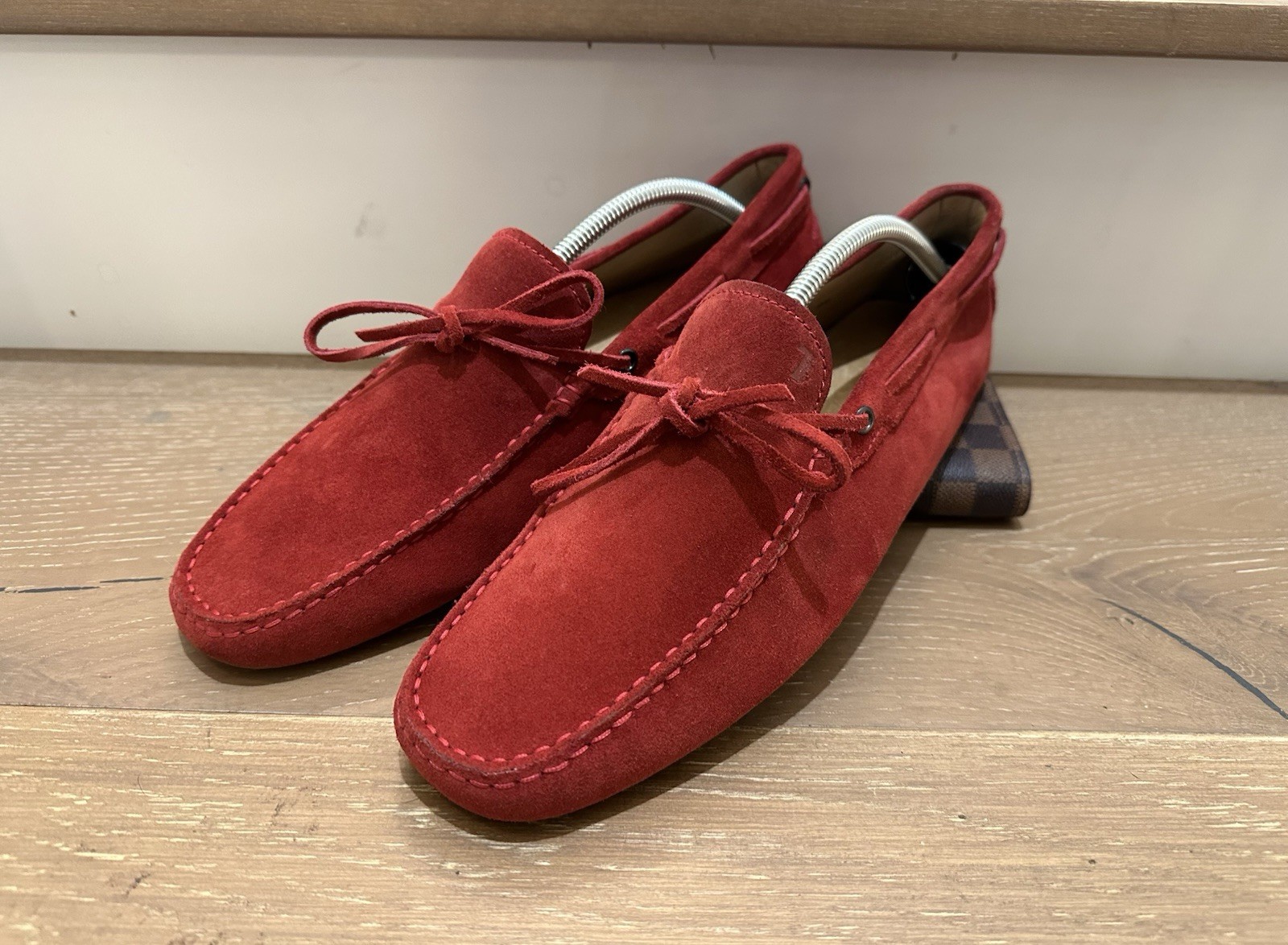 Tod\'s Men\'s Red Suede Leather Gommino Driving Moccasins Loafers Size 9.5