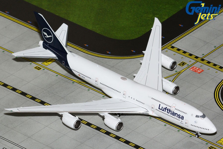 Lufthansa B747-8 Reg: D-ABYA  GJDLH2209 Scale 1:400