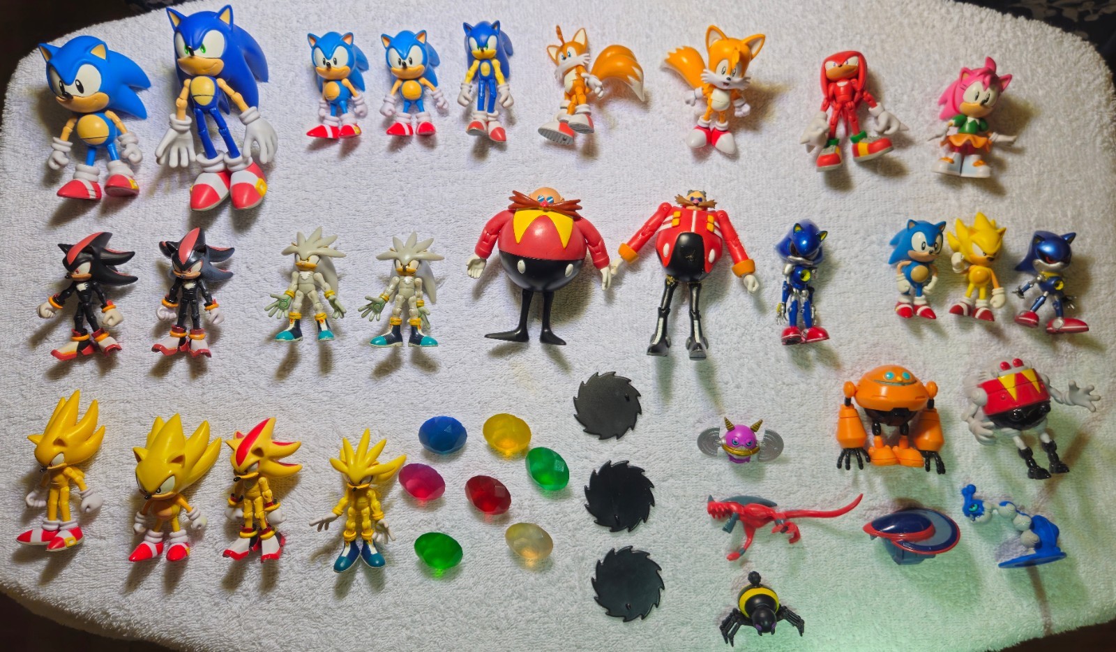 Jazwares Sonic The Hedgehog 20th Anniversary Lot Of 25+ Figures/Accessories 2011