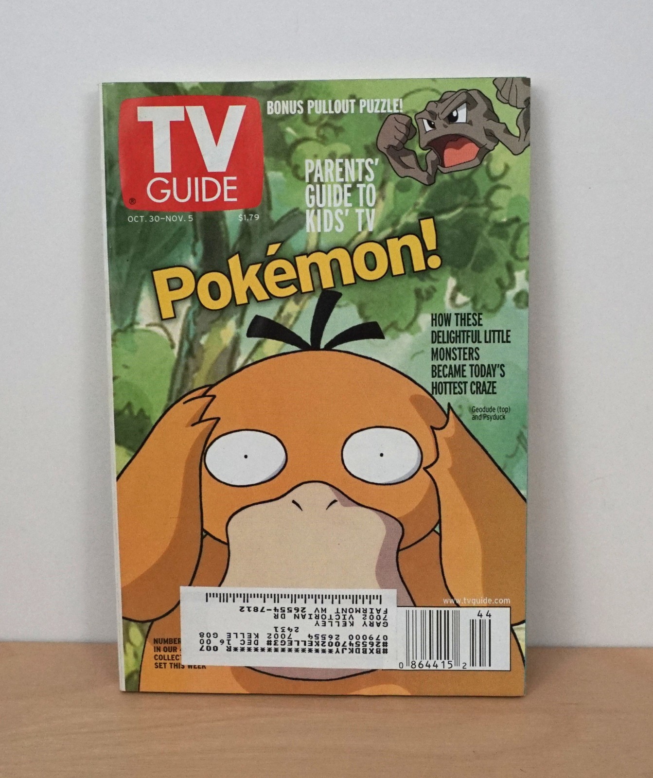 TV Guide Oct 30-Nov 5 1999 Pokemon Psyduck Geodude Collector Cover #2