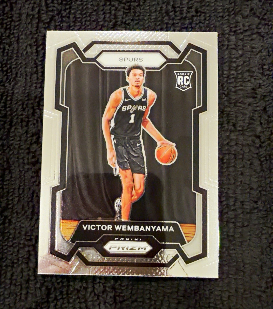 π₯ 2023-24 PANINI PRIZM VICTOR WEMBANYAMA #136 ROOKIE CARD β π₯ 2023-24 PANINI PRIZM VICTOR WEMBANYAMA #136 ROOKIE CARD β