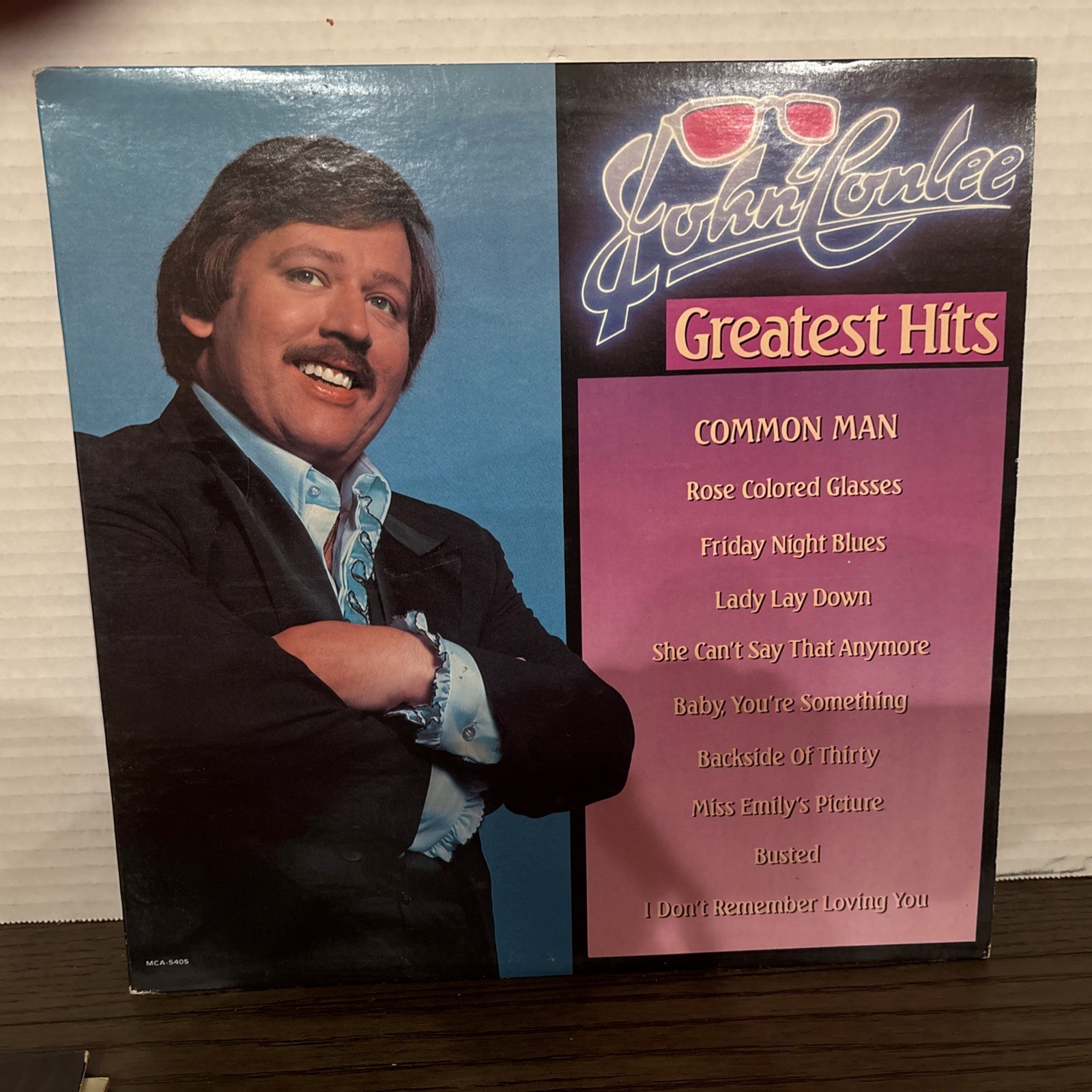 LP Vinly John Conley Greatest Hits. MCA 1983 MCA 5405. 1st Press. Clean Surface. LP Vinly John Conley Greatest Hits. MCA 1983 MCA 5405. 1st Press. Clean Surface.