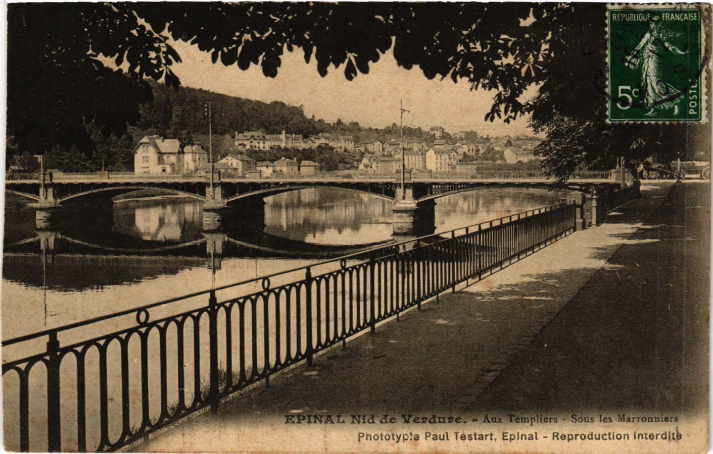 Old postcard ÉPINAL Green Nest - Aux Templiers - Sous les Maronniers (405565)