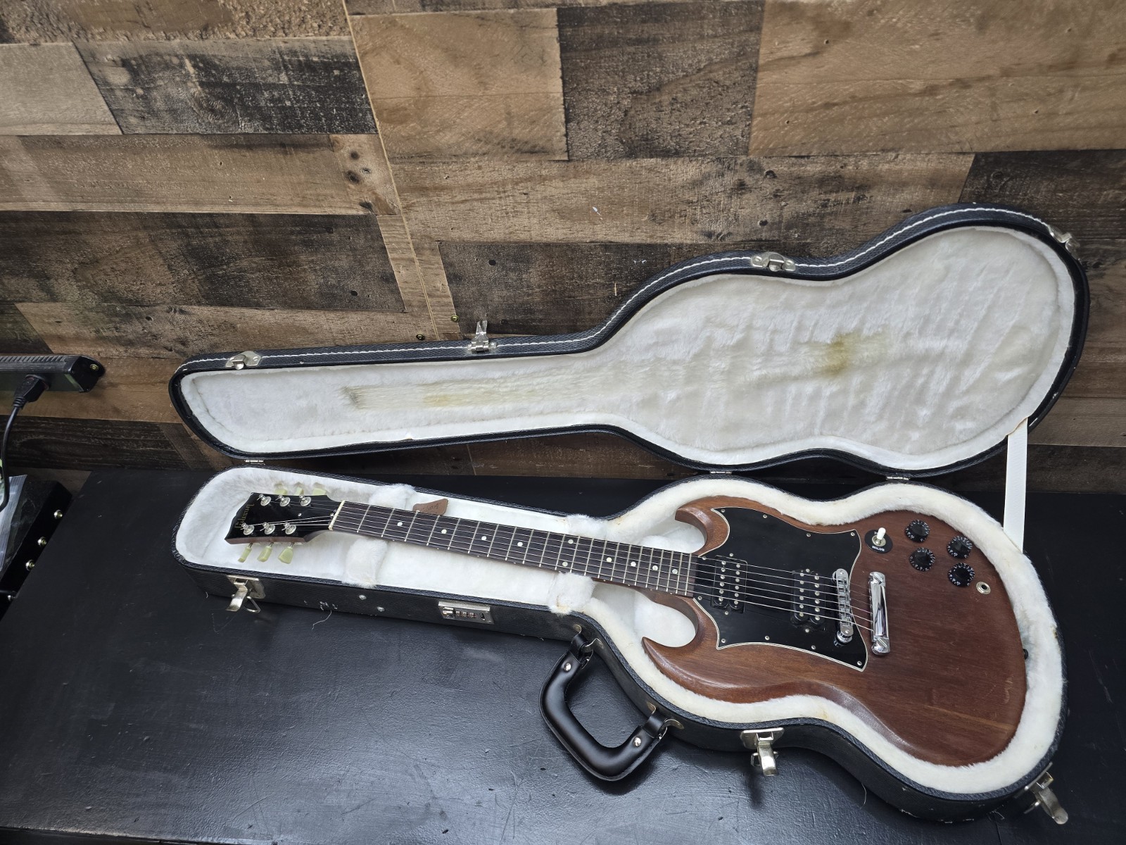 2006 Gibson SG Special Worn Brown 6.5 Lb