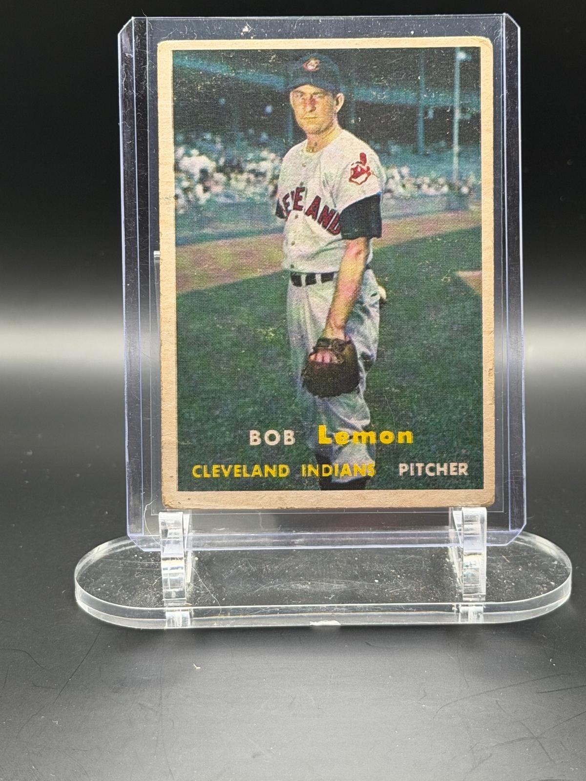 1957 Topps #120 Bob Lemon