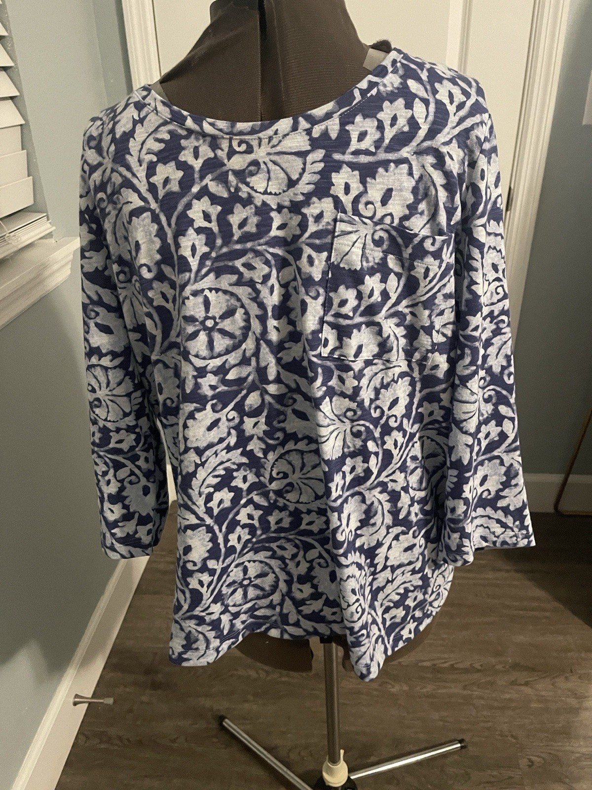 Chico’s Blue, Black and White Patterned V Neck Tunic