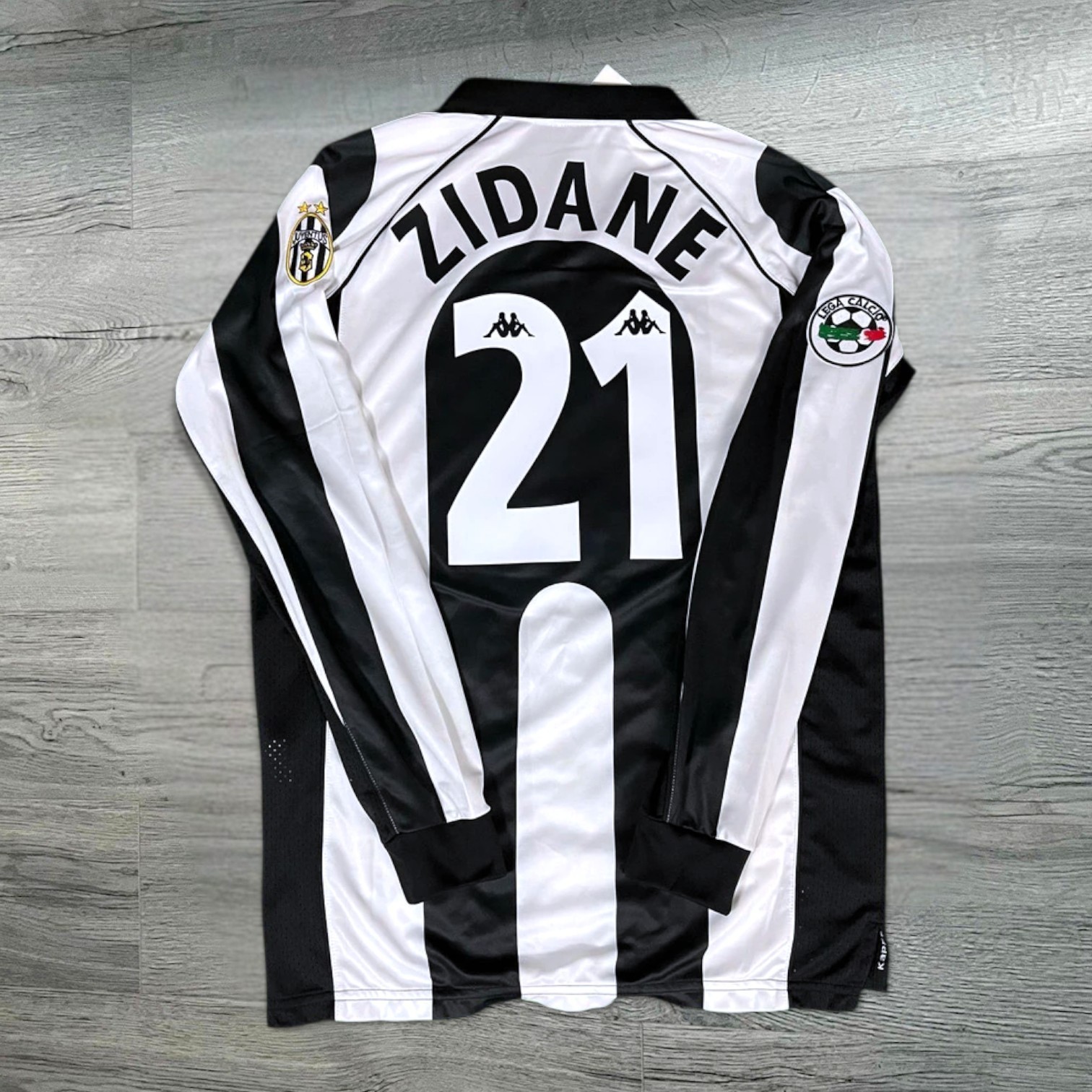Zidane #21 Juventus 1997/98 Retro Home Shirt (S-XXL)