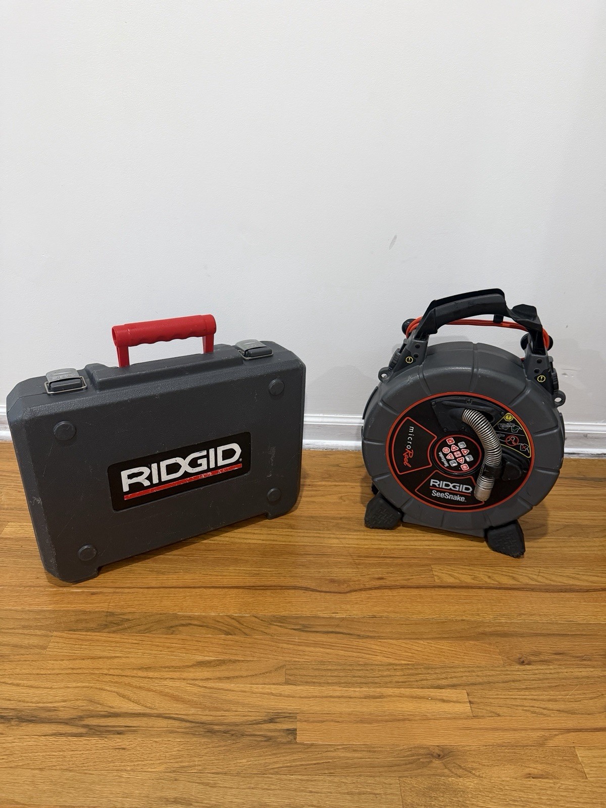 Ridgid SeeSnake Micro Reel W CA-300 Handheld Monitor Complete Set 512 Sonde