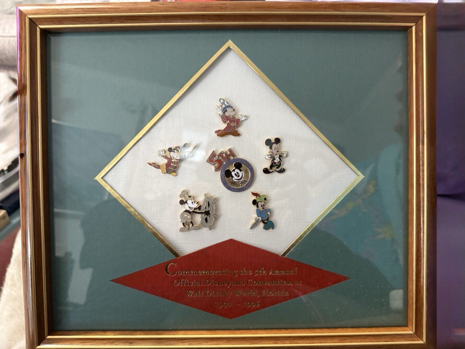 DISNEYANA  1996 5 TH ANNIVERSARY PIN SET LTD.