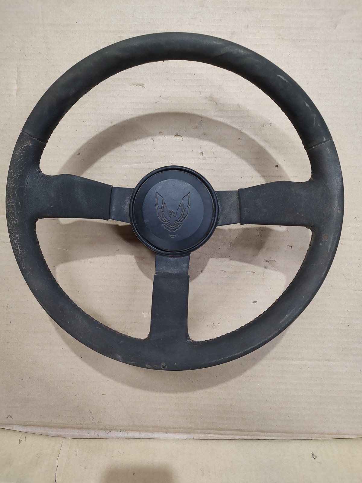 Original 15” 1982-92 PONTIAC FIREBIRD TRANS AM STEERING WHEEL Original 15” 1982-92 PONTIAC FIREBIRD TRANS AM STEERING WHEEL