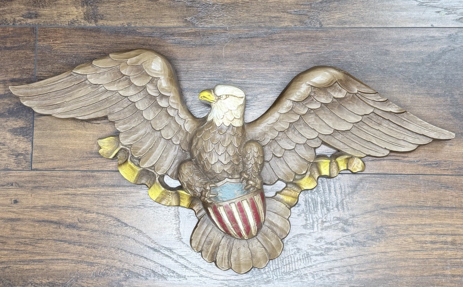 Syroco Bald Eagle w/Shield 5172 USA 22.5 Syroco Bald Eagle w/Shield 5172 USA 22.5