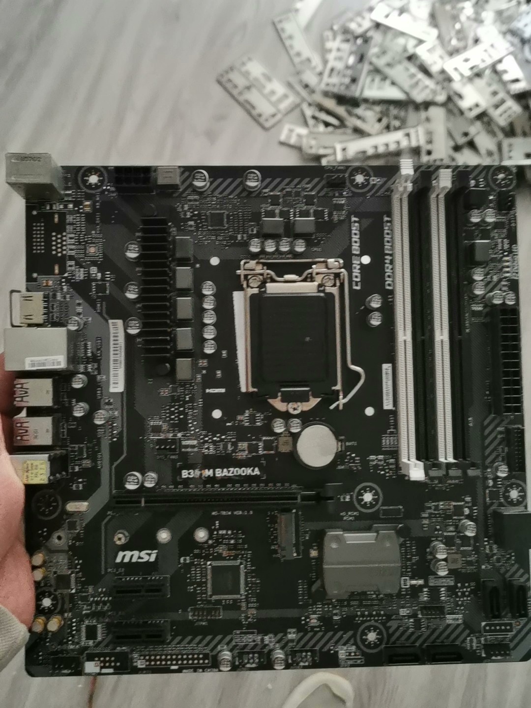 MSI B360M BAZOOKA Intel B360 LGA1151 DDR4 M-ATX HDMI DVI VGA Desktop Motherboard