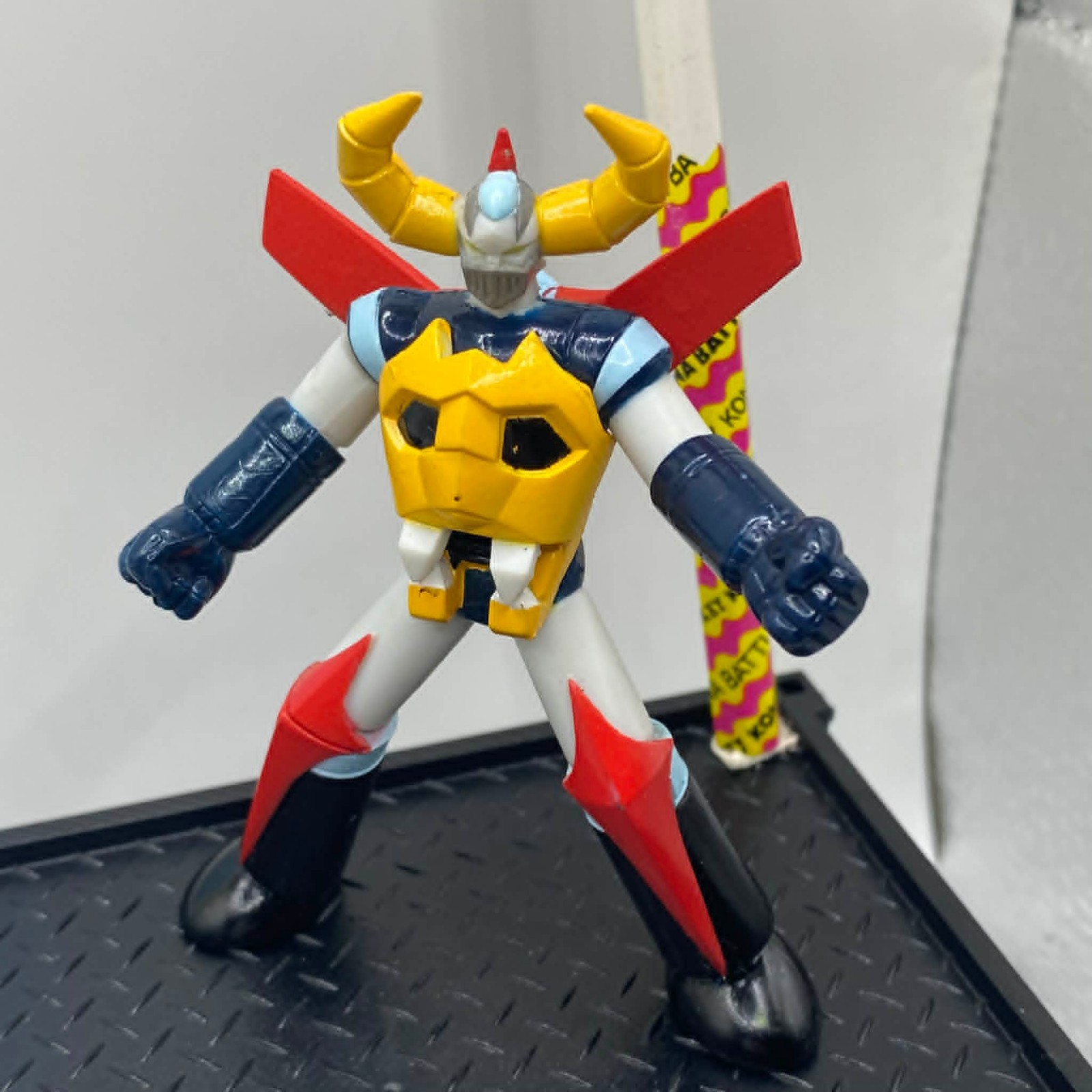 Vintage Bandai HG Gashapon Gaiking Super Robot 3\