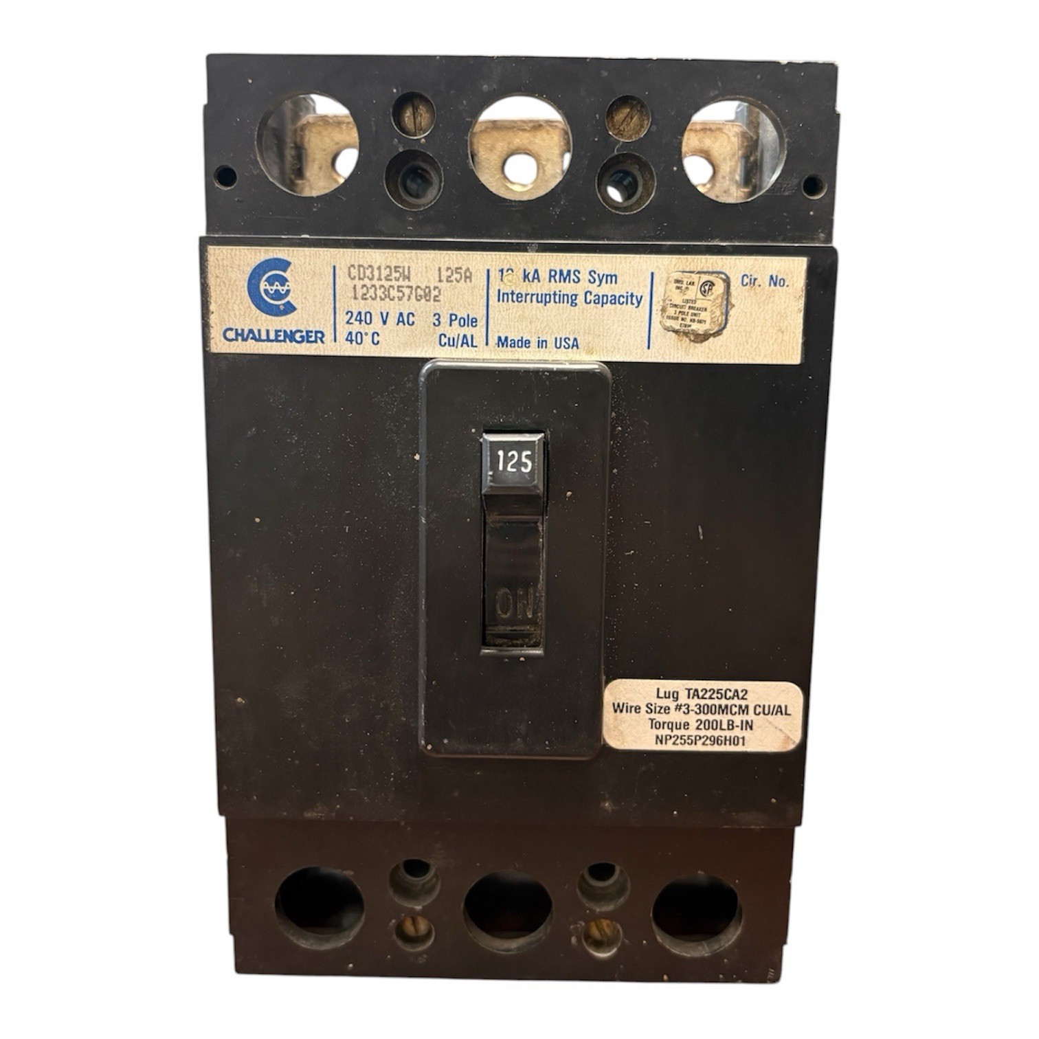 CHALLENGER CUTLER HAMMER CD CD3125W 3 Pole 125 Amp 240V Circuit Breaker CHALLENGER CUTLER HAMMER CD CD3125W 3 Pole 125 Amp 240V Circuit Breaker