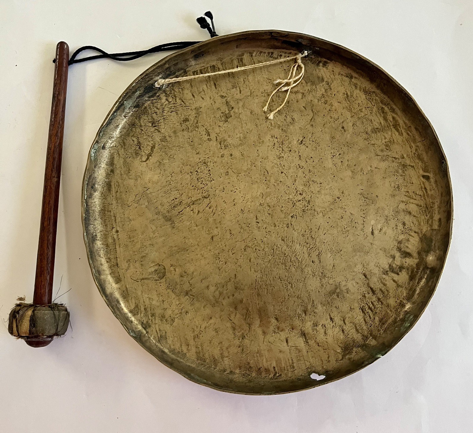 VTG Hand-Hammered Brass Gong & Antique Fabric-Wrapped Mallet Asian Sound Healing
