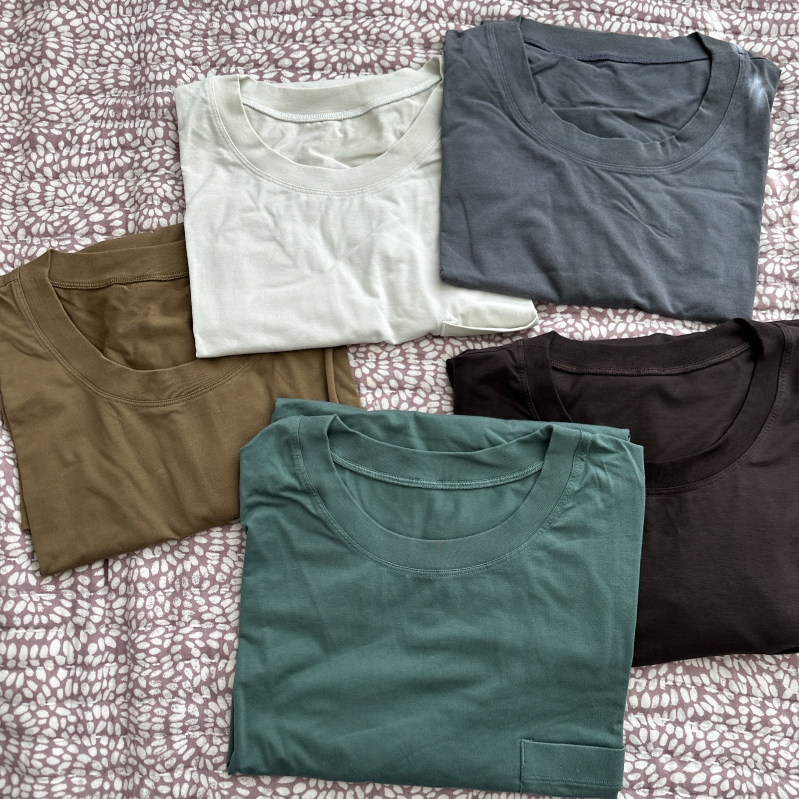 Lululemon Fundamental Pocket T-shirt XXL Casual Lot 5 - 3 short / 2 long sleeve