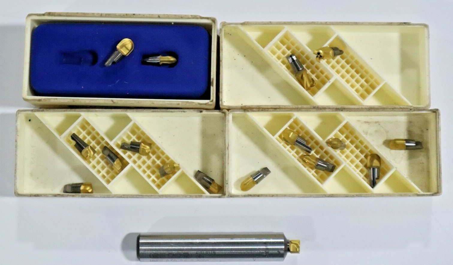 SECO #MM06-0.50-2.6-0-000 MINIMASTER MILLING TOOLHOLDER &16 NEW INSERTS B393 SECO #MM06-0.50-2.6-0-000 MINIMASTER MILLING TOOLHOLDER &16 NEW INSERTS B393