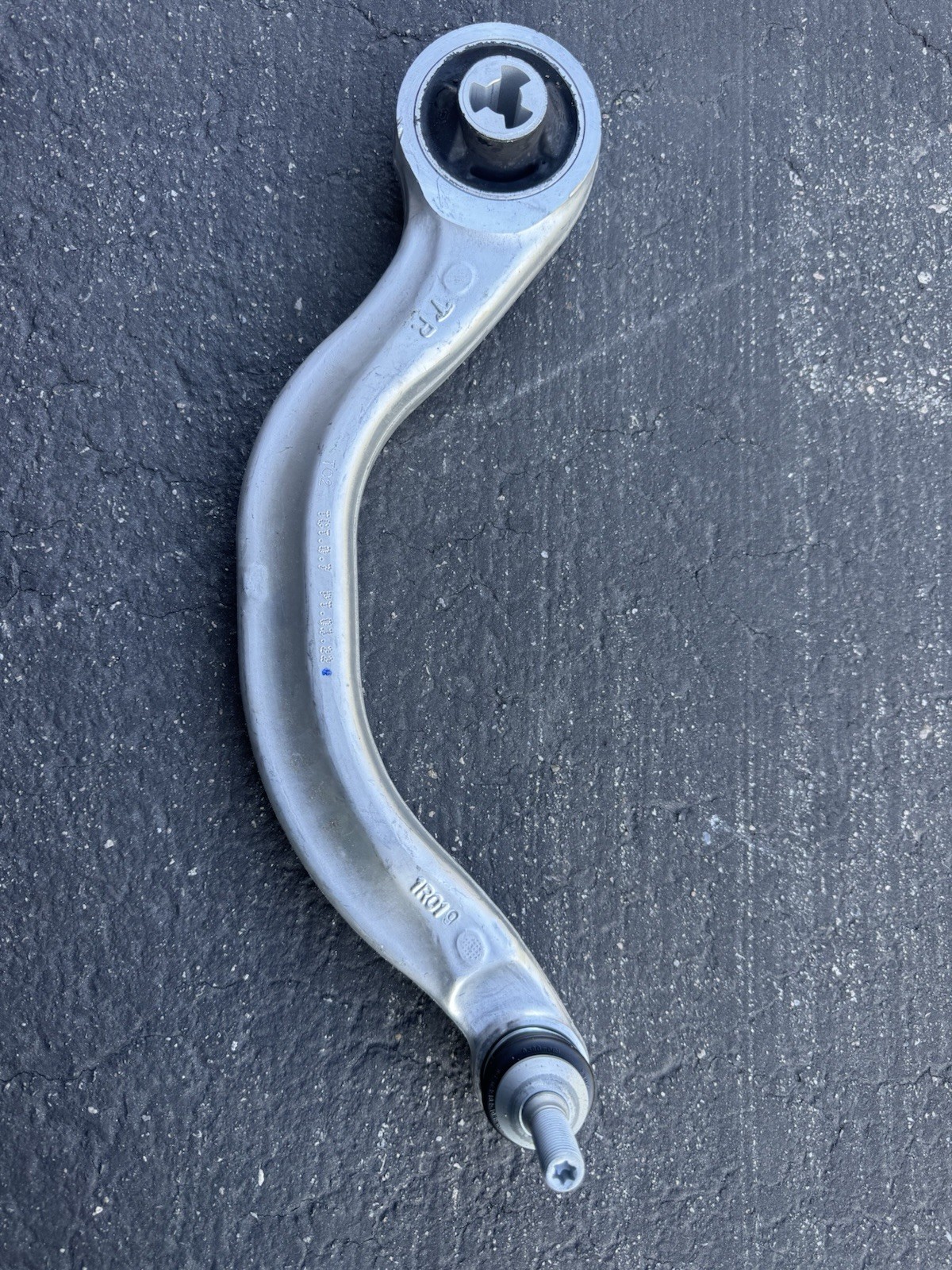 OEM 2020-2025 Tesla Model Y/3 Front Right Side Lower Control Arm 1044359-00-A