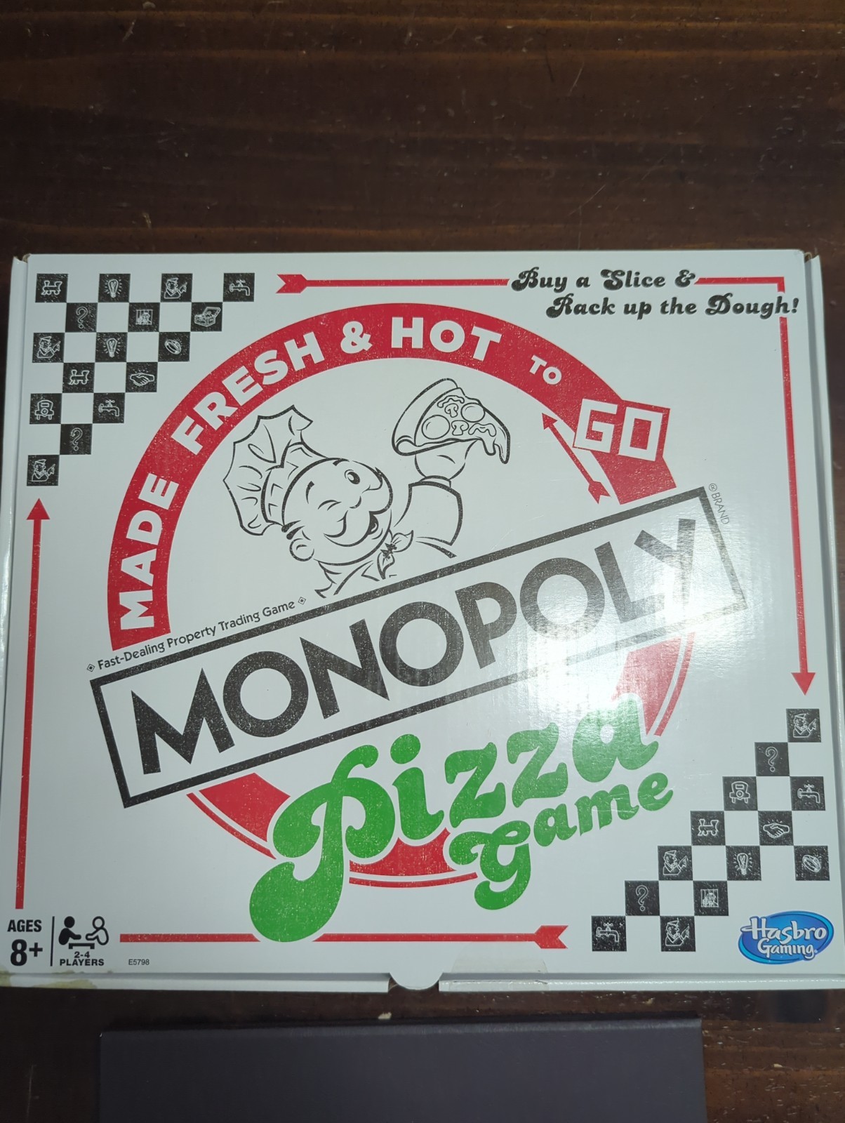 MONOPOLY PIZZA Board Game Made Fresh & Hot To Go Pizza Box Hasbro Complete MONOPOLY PIZZA Board Game Made Fresh & Hot To Go Pizza Box Hasbro Complete