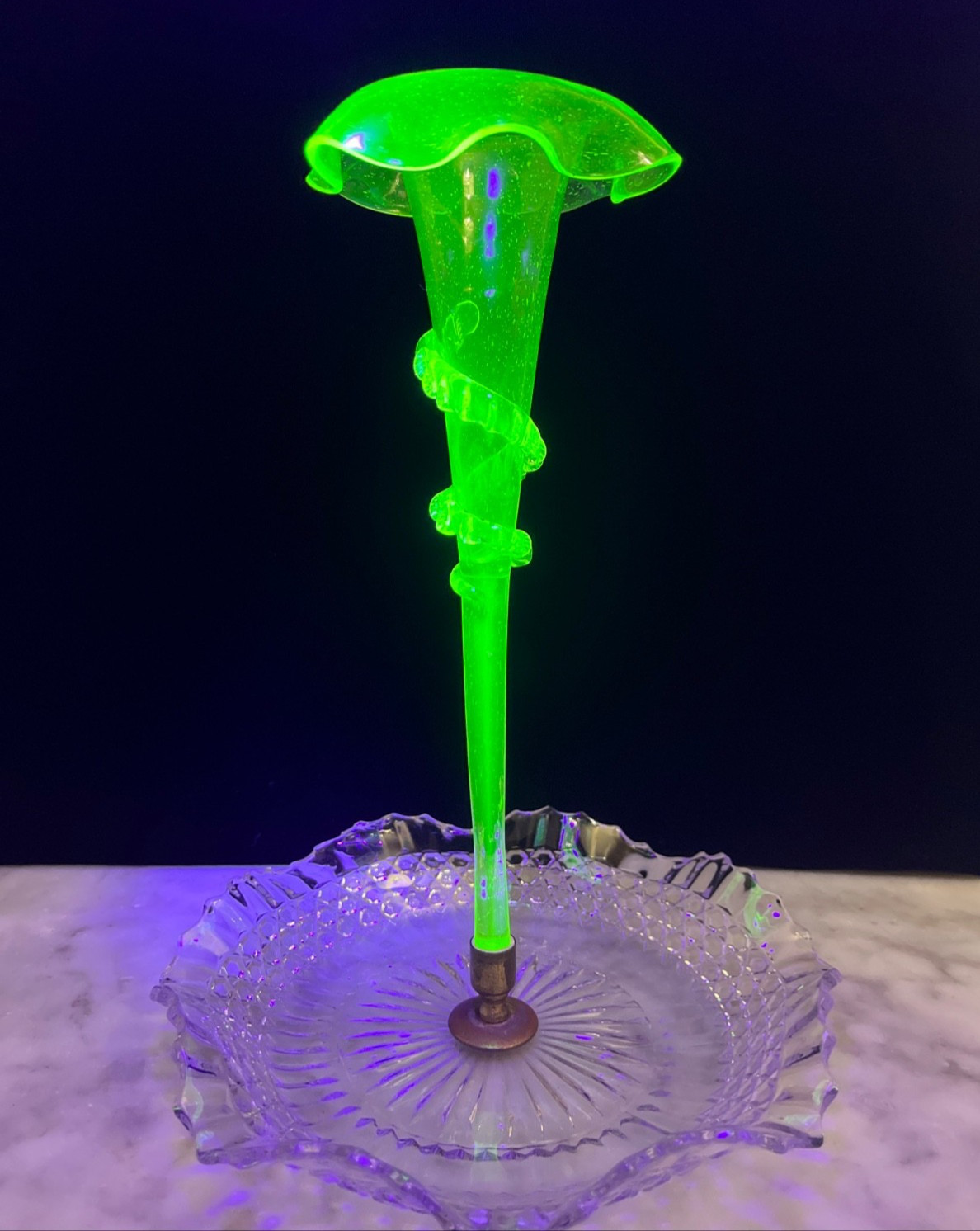 Antique Vaseline Uranium Trillium Glass Epergne Horn Vase ~ 11