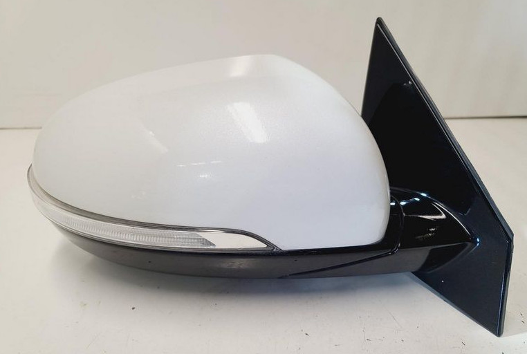 2016-2020 Kia Sorento Right Passenger Side View Door Mirror White
