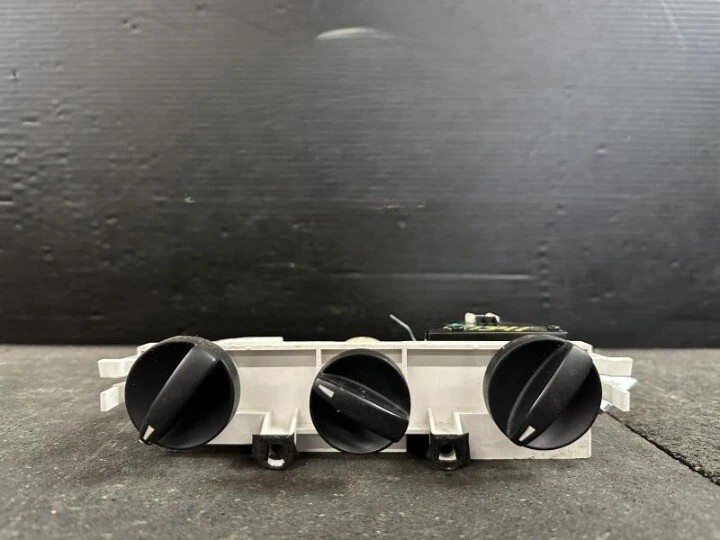 2003-2008 Mazda 6 AC Heater Temperature Climate Control OEM