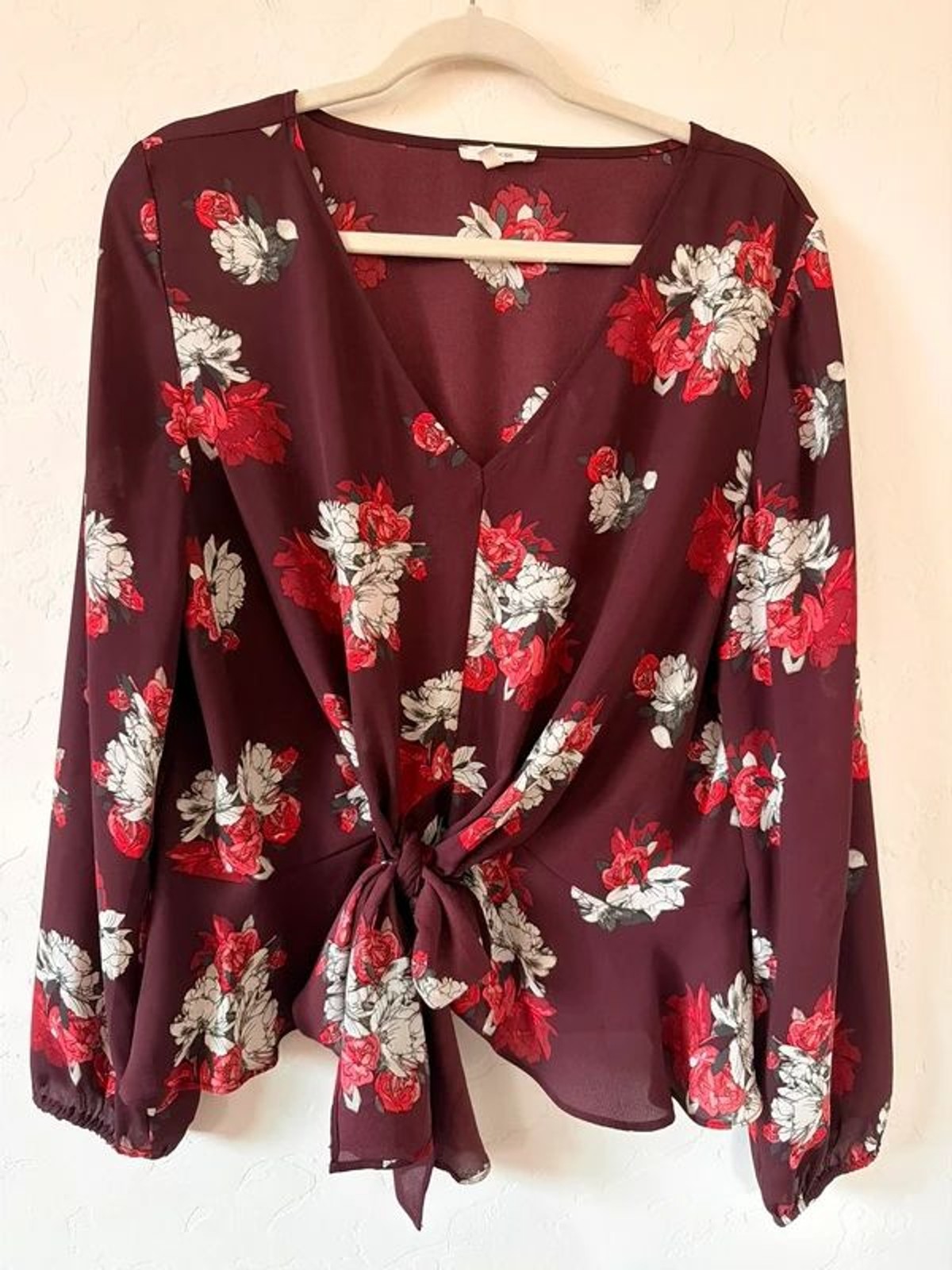 Maurice’s Floral Blouse Size L