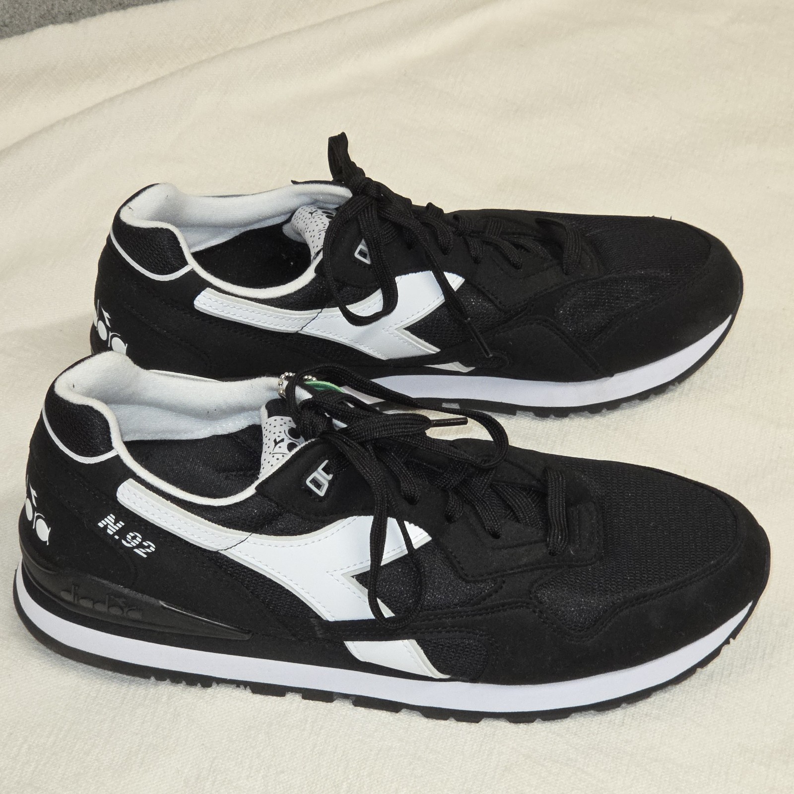 Diadora N.92 Sneakers Men\'s 11.5 Black White Casual Retro Running Shoes New