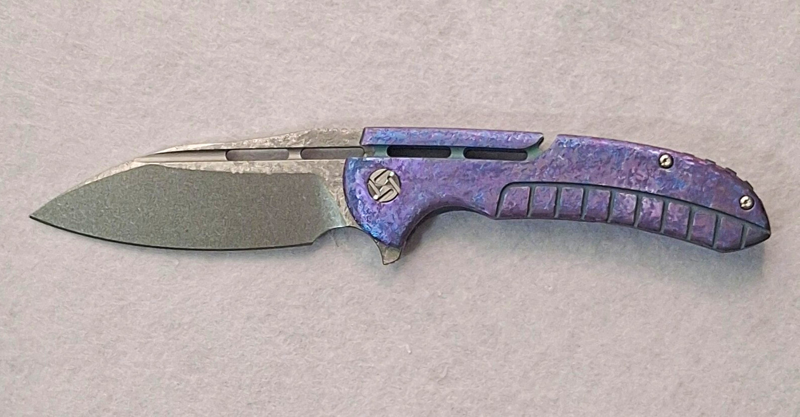 Artisan Cutlery Valor CUSTOMIZED S35VN Blade ANODIZED/CRYSTALIZED Titanium 