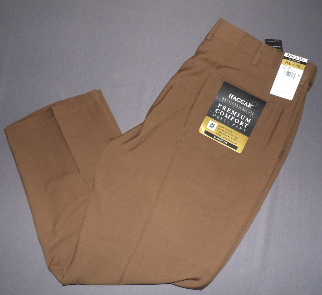 NEW HAGGAR Classic Fit Brown Premium Comfort Dress Pants Men\'s 42 X 29 NWT