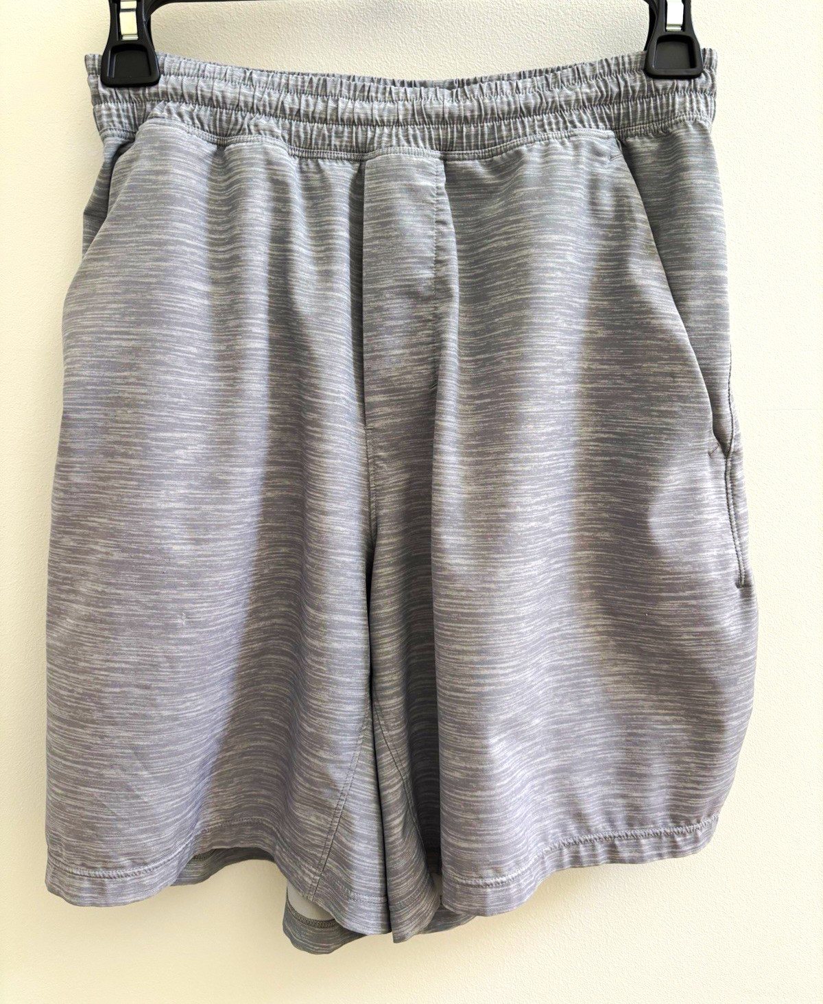 lululemon Men\'s Gray Athletic Shorts Small - Regular Fit 7” Drawstring Stretch