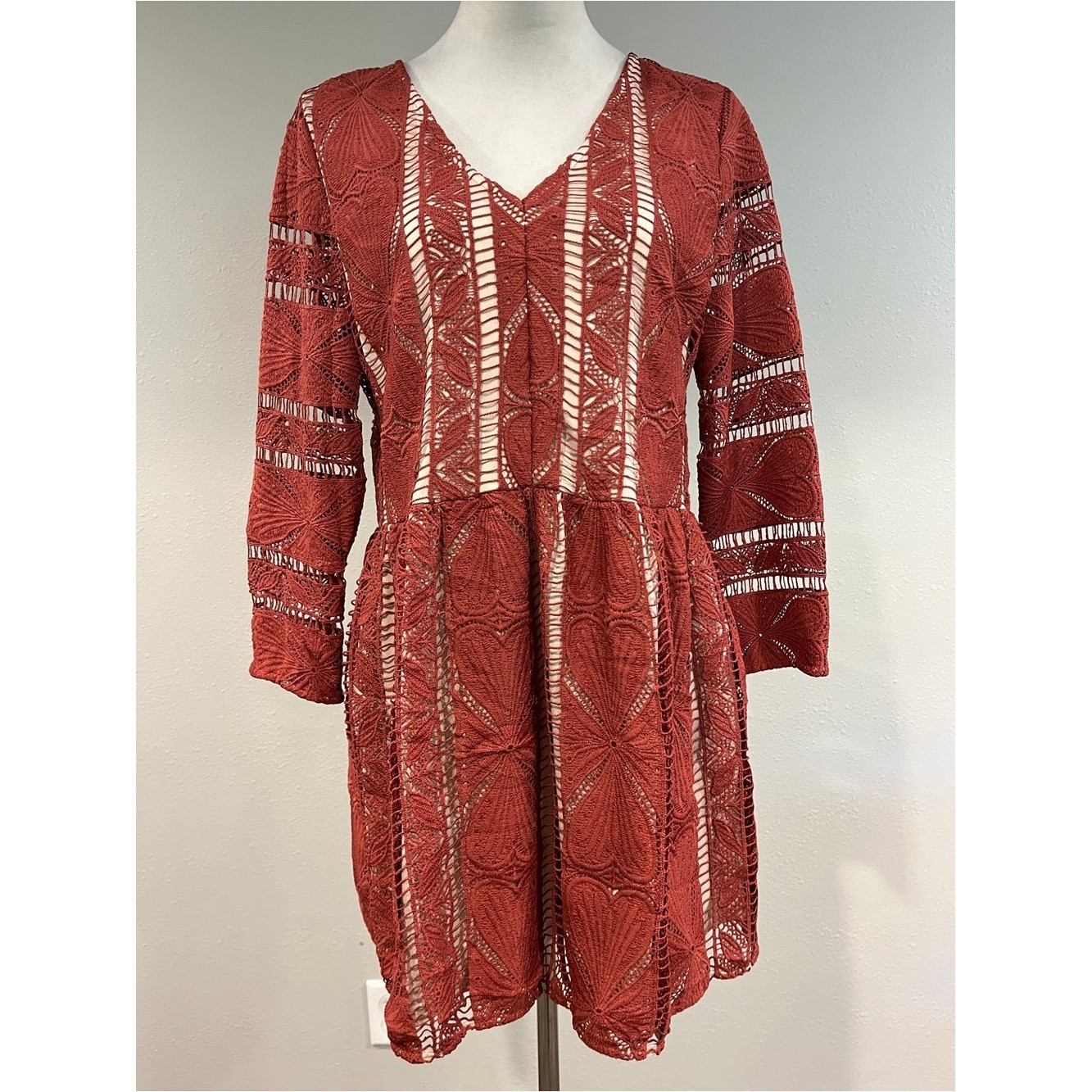 Promesa Rust Crochet Lace V-Neck long sleeves mini Dress size large fall vibes