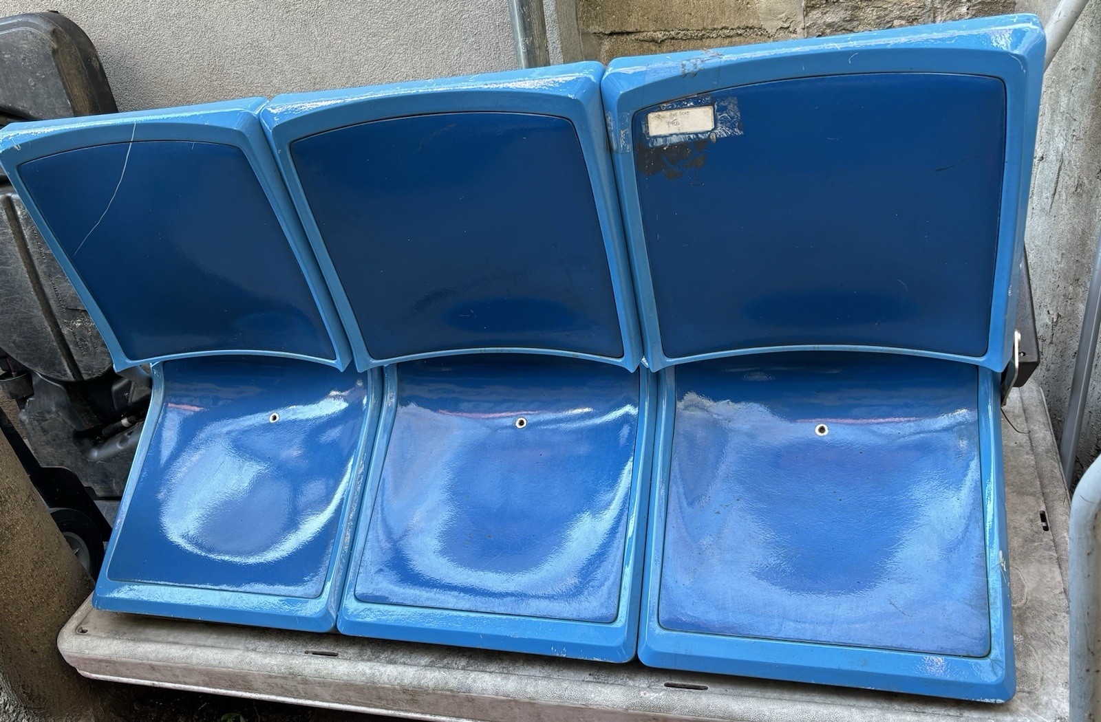 Authentic NYC Uninstalled Retired MTA BUS SEATS Authentic NYC Uninstalled Retired MTA BUS SEATS