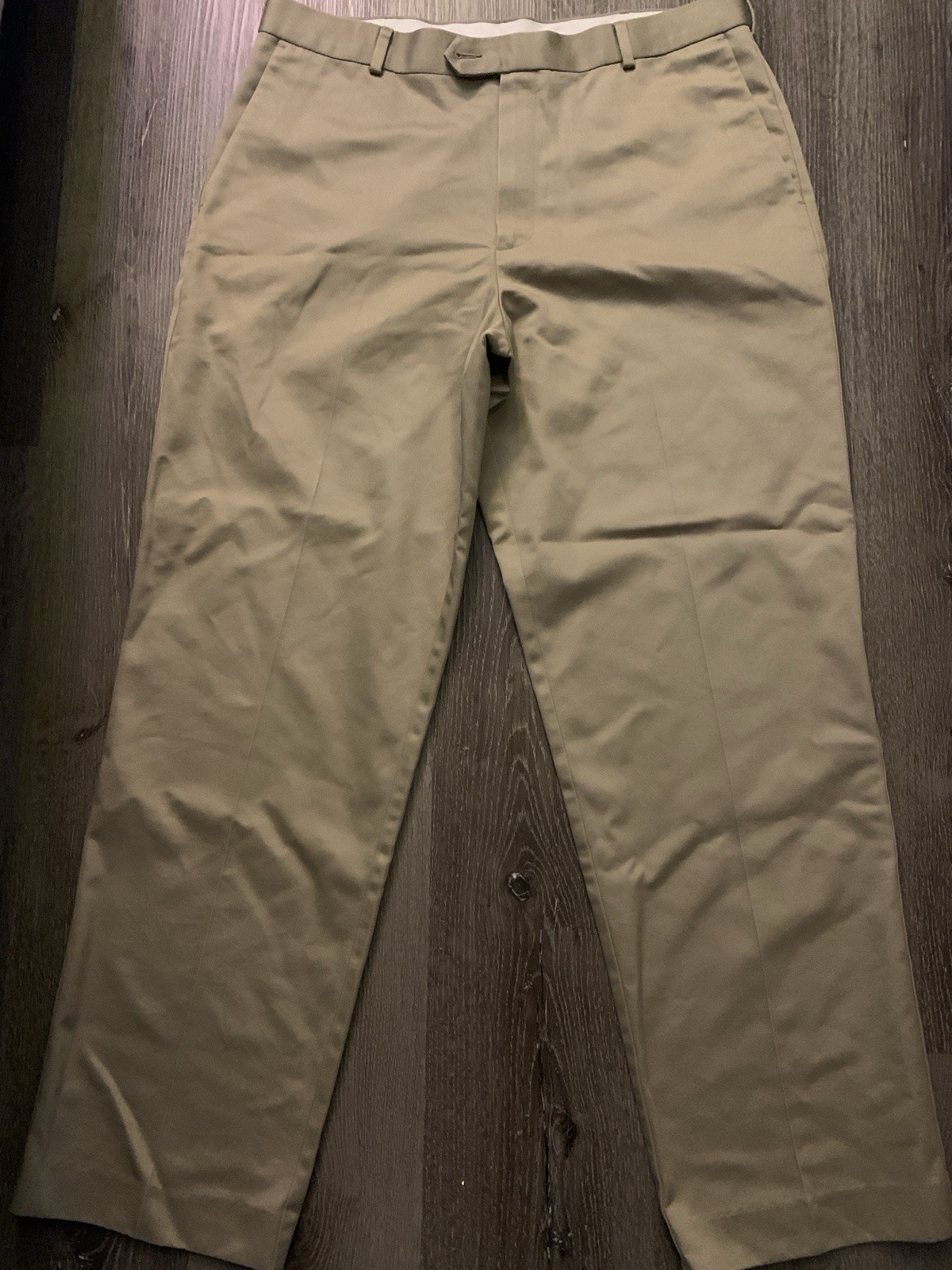 Dockers Men’s Beige Chino Pants Wrinkle Resistant Relaxed Flat Front W36 Dockers Men’s Beige Chino Pants Wrinkle Resistant Relaxed Flat Front W36