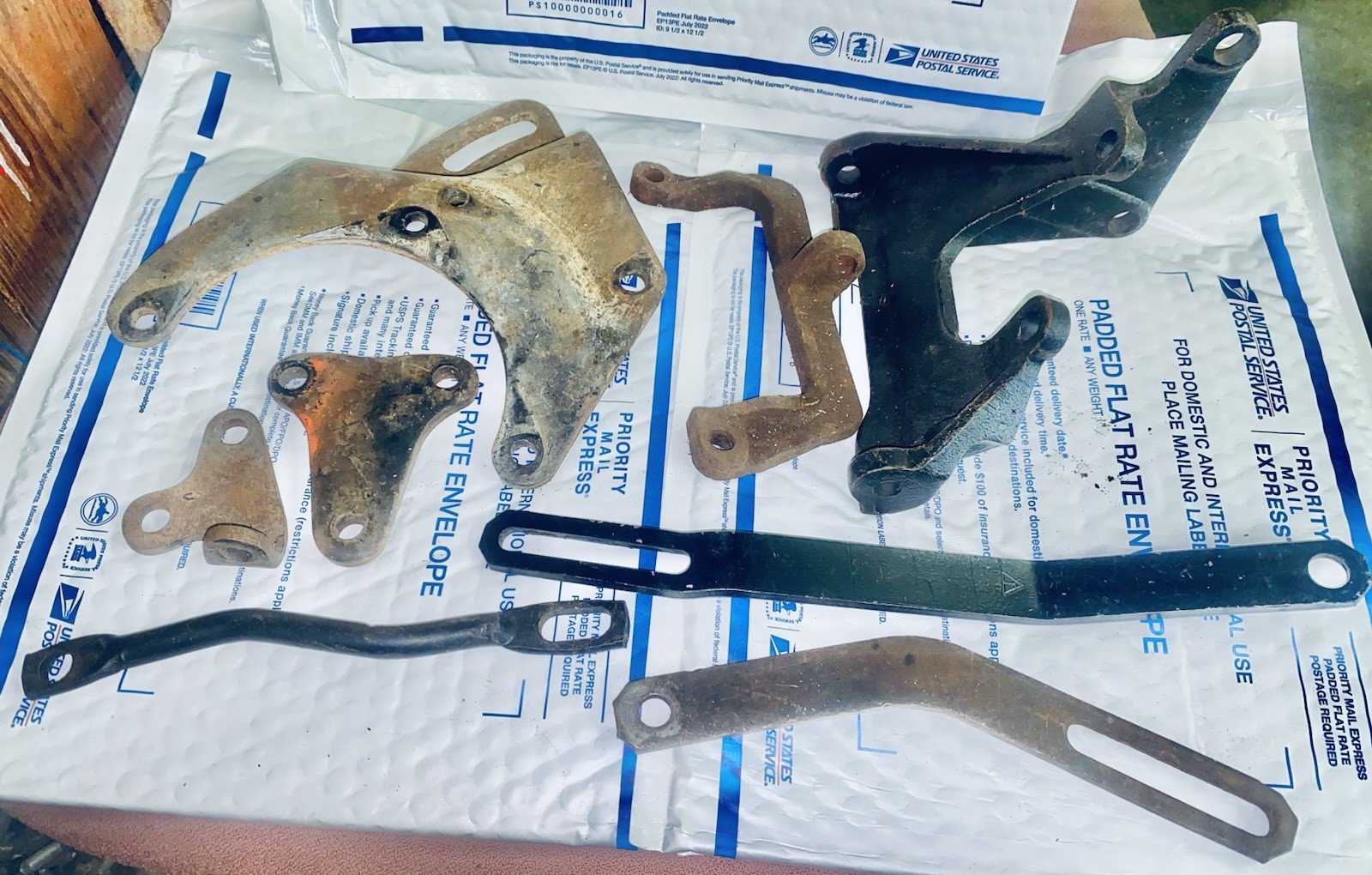 1968 SS396/SS427 Chevelle  9 piece Complete set AC brackets GM Original GM